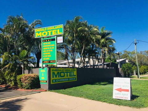 Emerald Highlands Motel - Darwin Holiday 0