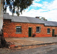 Emma Tiver Heritage Cottage - Darwin Holiday