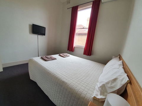 Empire Hotel Goulburn - Darwin Holiday 1