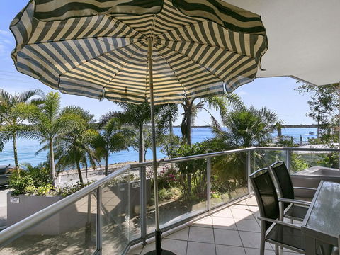 Endless Water Views In Noosaville Noosa Heads - Unit 3 Noosa Moorings, 303 Gympie Terrace - Darwin Holiday 1