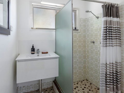 Enjoy The Soothing Sea Breeze - Darwin Holiday 3