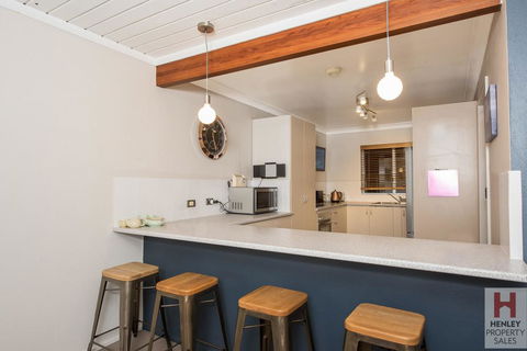 Erulisse-Spacious Townhouse With Magical Lake Views - Darwin Holiday 2