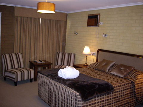 Estelle Kramer Motel - Darwin Holiday 2