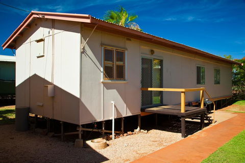 Exmouth Villas Unit 29 - Affordable 3 Bedroom Villa With A Great Location - Darwin Holiday 1