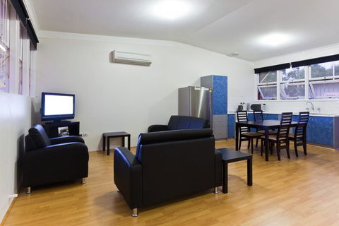 Exmouth Villas Unit 33 - Renovated Holiday Villa A Short Walk From Town Centre - Darwin Holiday 2