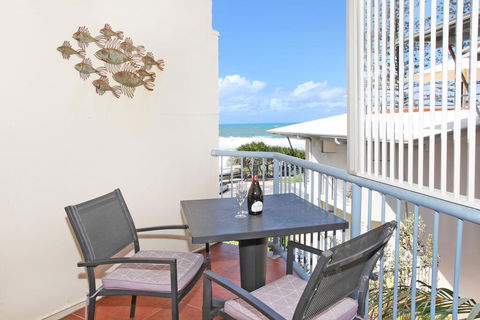 FABULOUS BEACHFRONT POSITION - Darwin Holiday 1