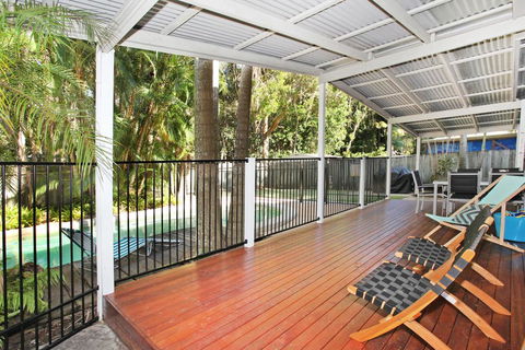 FABULOUS HOLIDAY HIDEAWAY - COOLUM BEACH - Darwin Holiday 1