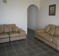 Fabulous location - Ground Floor Waterfront Unit Clearview Apartments - Darwin Holiday