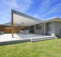 Fairway Views Pet Friendly house with WiFi AC Heating walk to beach - Darwin Holiday