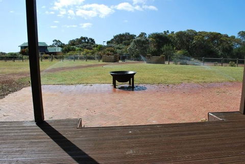 Farm Lane Retreat - Darwin Holiday 3