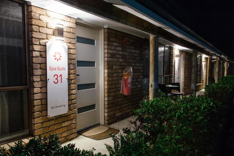 Farnham Court Motel And Restaurant - Darwin Holiday 3