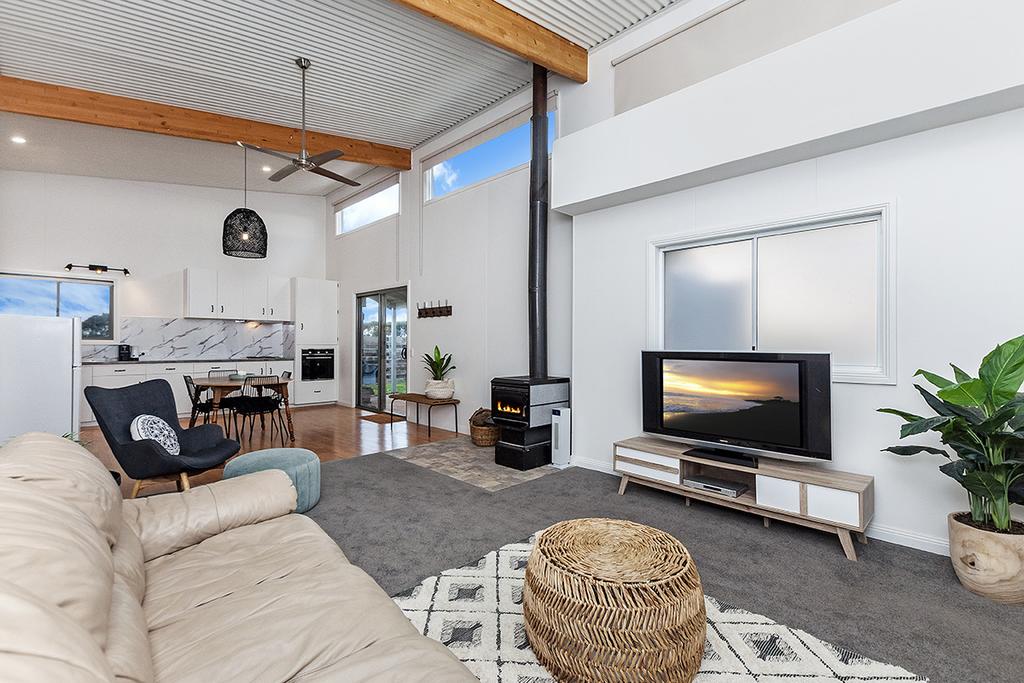 Illowa VIC Darwin Holiday