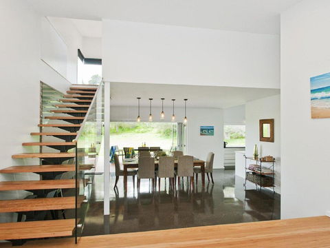 Farrant House - Modern And Contemporary - Darwin Holiday 3
