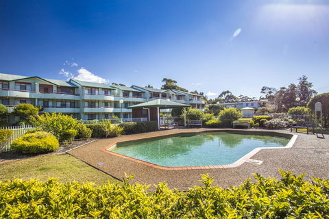 Fathoms 14 - Mollymook - Darwin Holiday 0