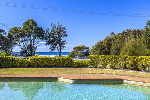 Fathoms 8 - Mollymook - Darwin Holiday 2