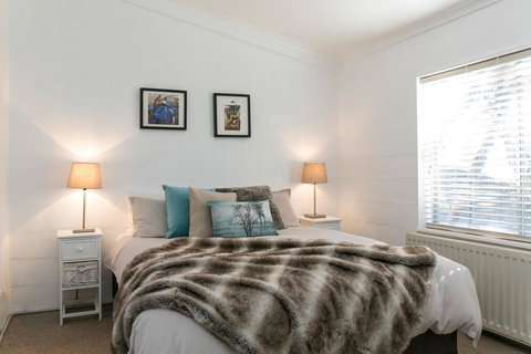 Feathertop Alpine Lodge - Darwin Holiday 3