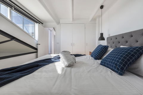 Fitzroy Converted Warehouse Penthouse - Darwin Holiday 2