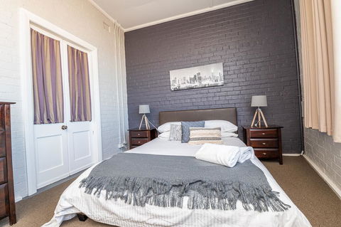 Five Ways CBD Apartment - Spacious, Wifi, Free Parking - Darwin Holiday 2