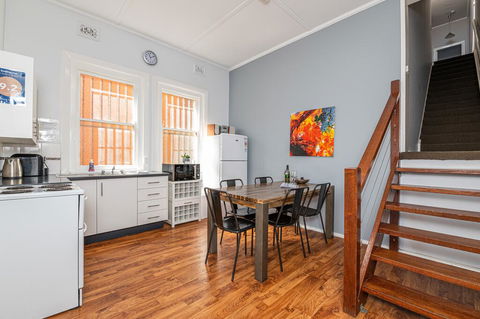 Five Ways CBD Apartment - Spacious, Wifi, Free Parking - Darwin Holiday 0