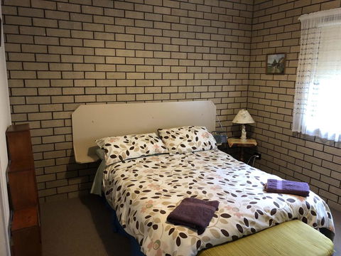 Flat 1/15 Dalmeny Drive - Darwin Holiday 2