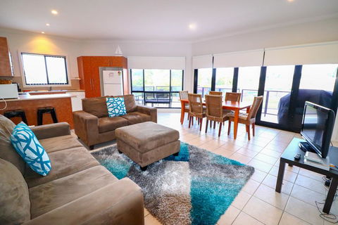 Flexi At Belmont - Darwin Holiday 2