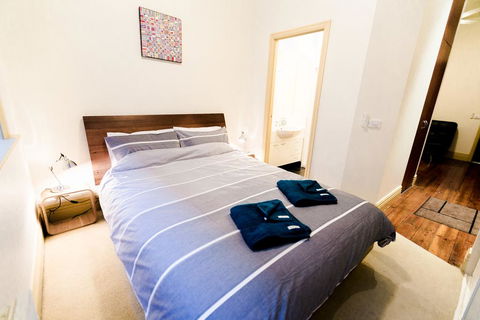 Flinders Lane Superior Studio Apartment - Darwin Holiday 3