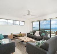 Forever Fingal at Fingal Bay - Darwin Holiday