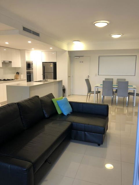 Four Bedroom Apartment - Darwin Holiday 0