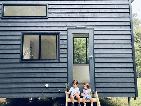 Francisco D'Anconia Tiny House - Darwin Holiday 0