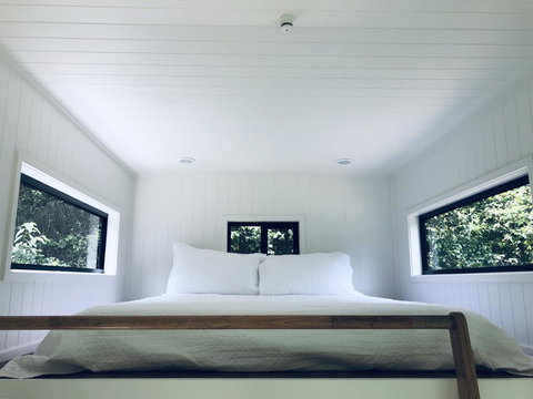 Francisco D'Anconia Tiny House - Darwin Holiday 3