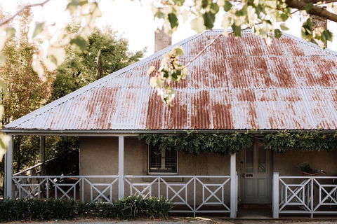 French Cottage 1854 With Stunning Alfesco Garden - Darwin Holiday 0