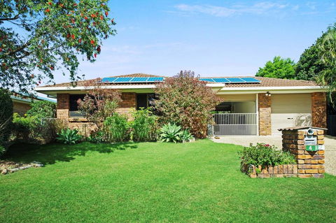 Freshly Revovated Dog Friendly House Walking Distance To Waterfront! - Darwin Holiday 0