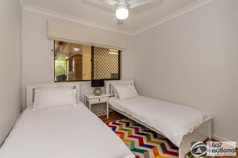 Freshly Revovated Dog Friendly House Walking Distance To Waterfront! - Darwin Holiday 3