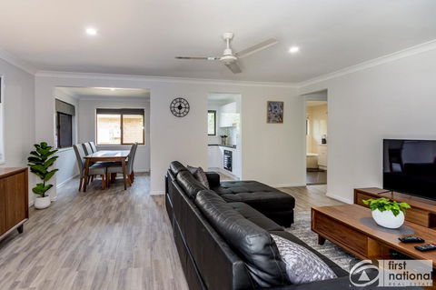Freshly Revovated Dog Friendly House Walking Distance To Waterfront! - Darwin Holiday 1