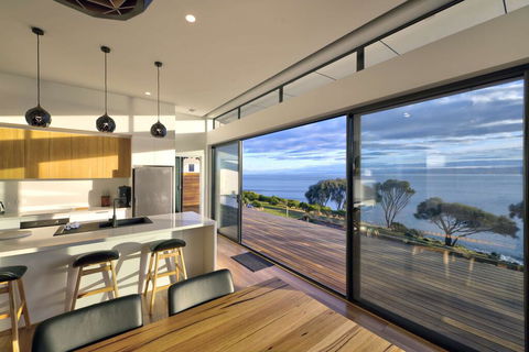 Freycinet Coastal Retreat - Darwin Holiday 3