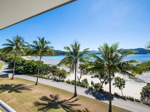 Fully Renovated Frangipani Beach Front Apartments - Darwin Holiday 3
