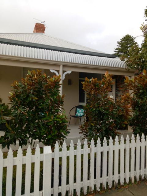 FUNKY COTTAGE - Darwin Holiday 0