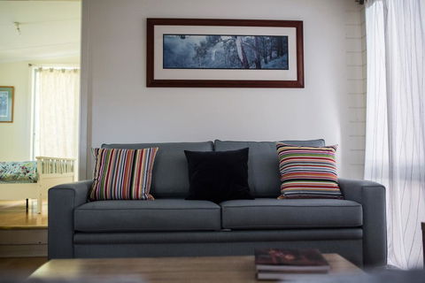 Funky Flat On Acreage - Darwin Holiday 1