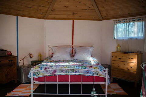 Funky Yurt On Acreage - Darwin Holiday 0