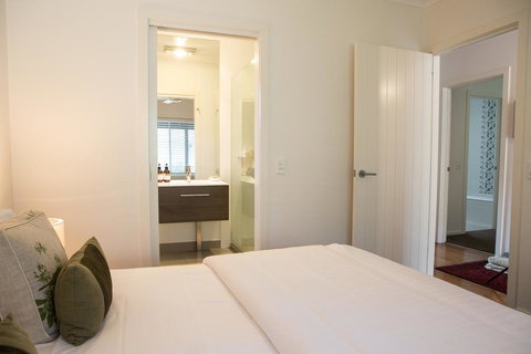 Furmston House & Studio - Darwin Holiday 0