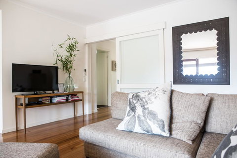 Furmston House & Studio - Darwin Holiday 1