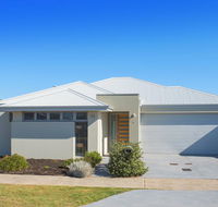 GALE HOUSE - Darwin Holiday