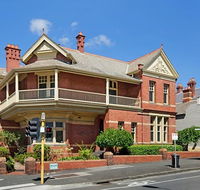 Gatehouse on Ryrie - Darwin Holiday