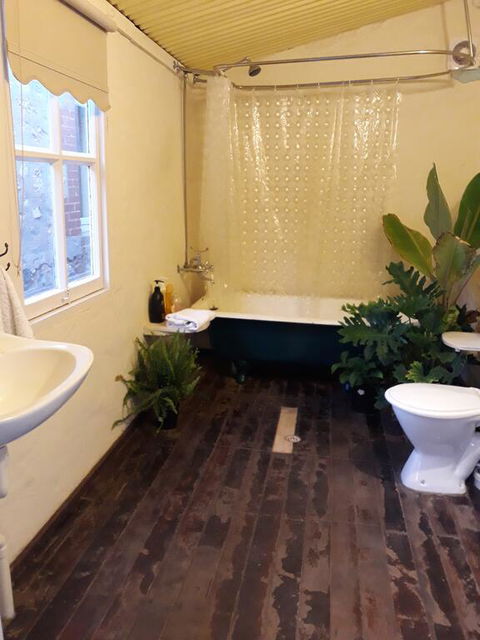 Gawler Heritage Accommodation - Darwin Holiday 1