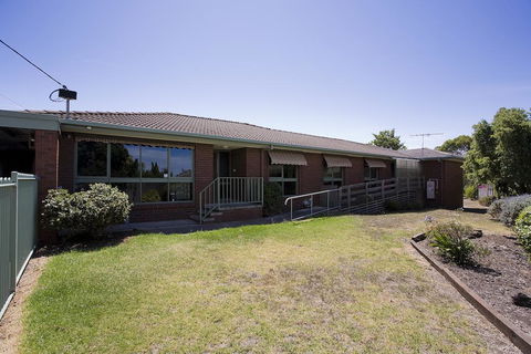 Geelong Holiday Home - Darwin Holiday 2