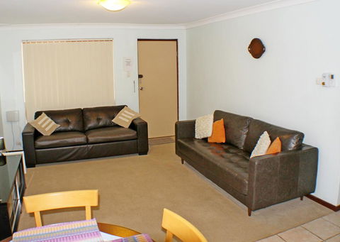 Geraldton Holiday Unit - Darwin Holiday 1