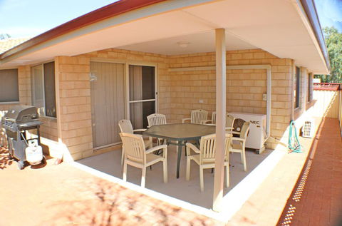 Geraldton Luxury Vacation Home - Darwin Holiday 1