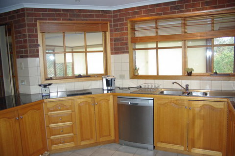 Getawaytoaljon - Darwin Holiday 0