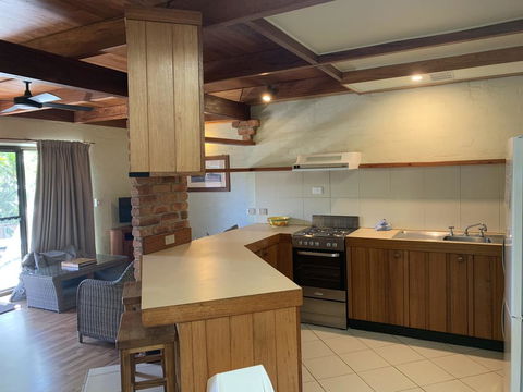 Gilmore Court 4 Byron Bay - Darwin Holiday 2