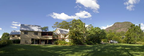 Glass House Mountains Ecolodge - Darwin Holiday 1